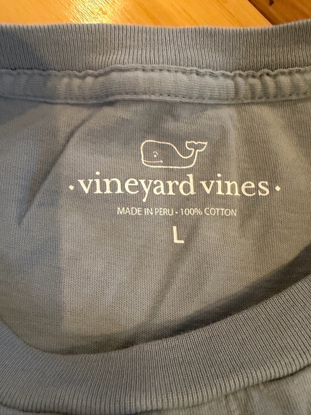 Vineyard Vines Navy Whale Logo Graphic Tee Gray - Picture 3 of 9